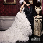 80后个性婚纱照,创新风尚，记录独特爱情故事